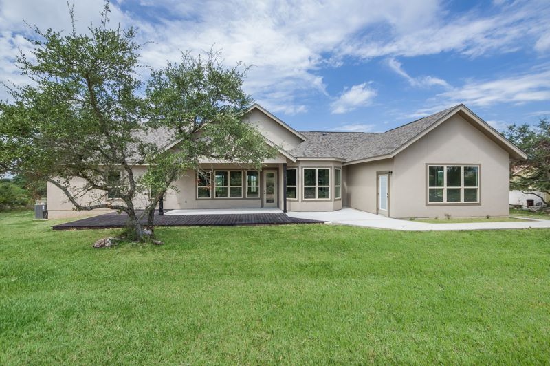 1170 Via Principale Vintage Oaks New Braunfels